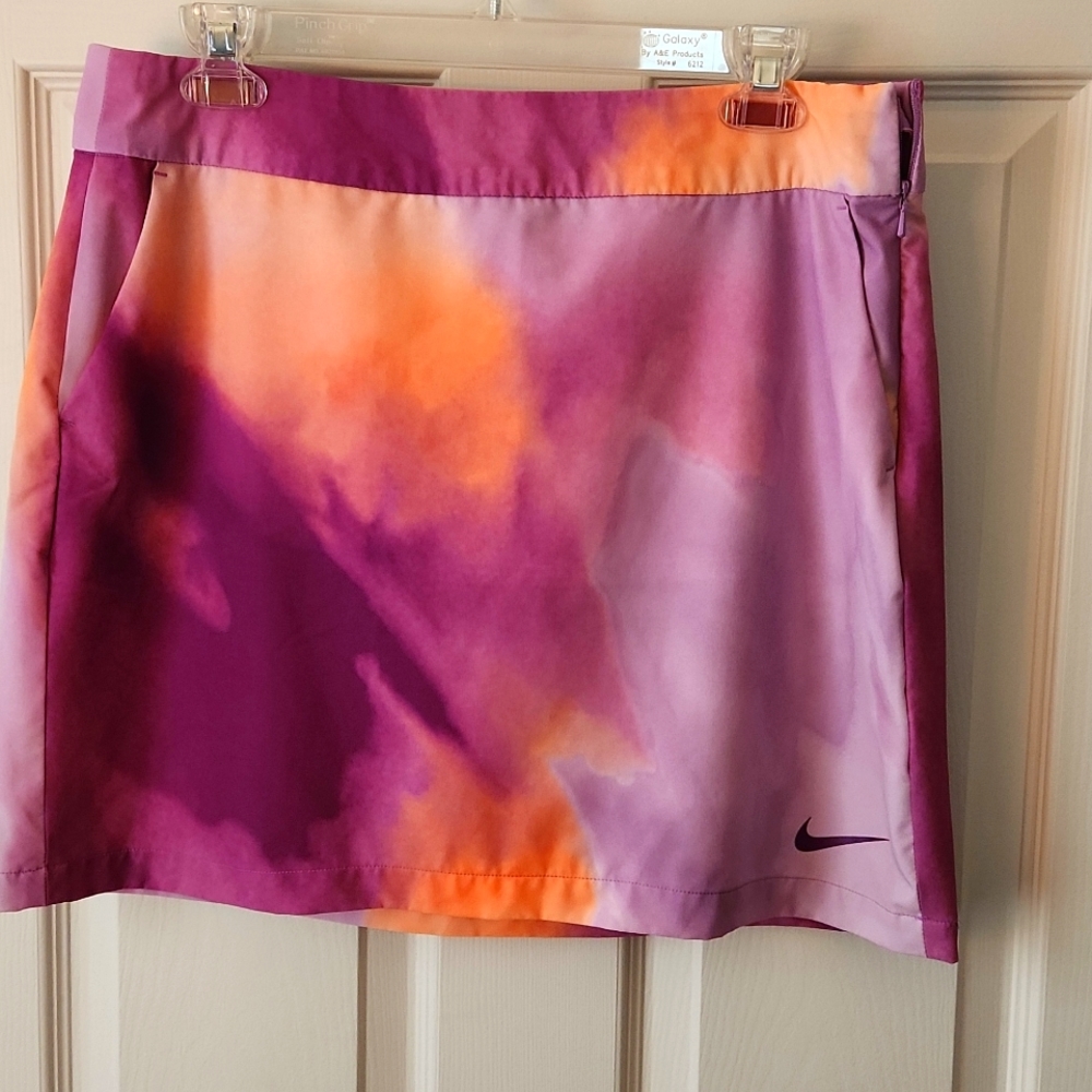 Nike Golf Skirt, US Size M, Dri Fit, Multi Colors of Purple, Lavender,  Orange